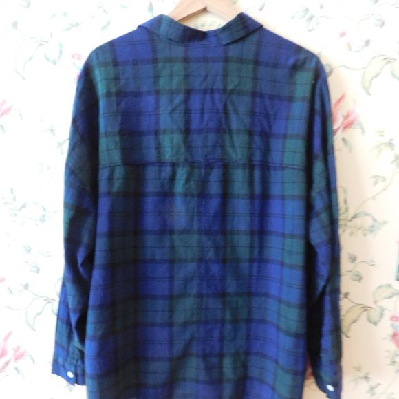 🎨 Oversized Artists Shirt - Picture 7 of 10